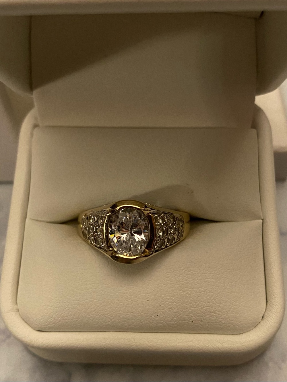10k SOLID Yellow Gold CZ Ring